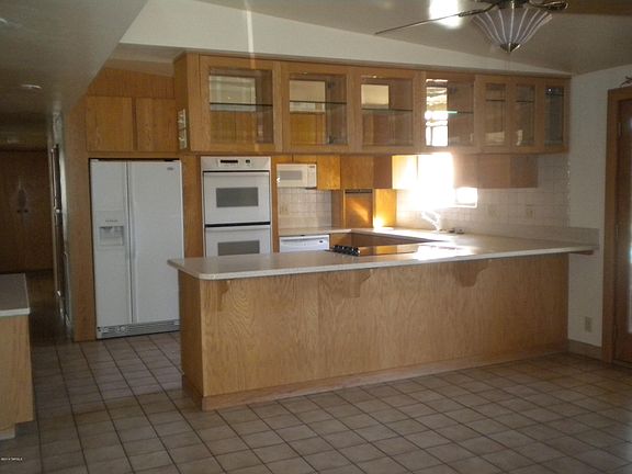 3rd image of 9432 E El Cajon Dr