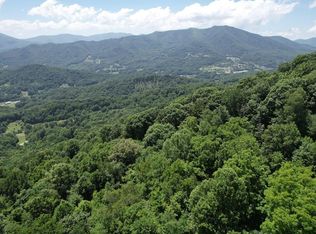 505 Mountainside Dr, Waynesville, NC 28786