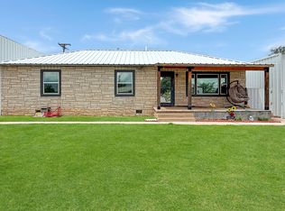 522 Stewart Ave, Stinnett, TX 79083
