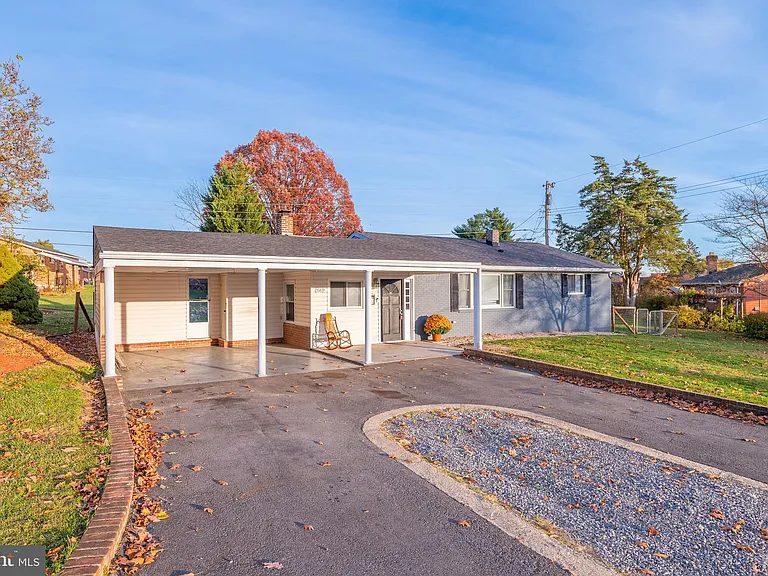 11419 Greenberry Rd — Photo 3