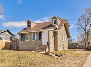 2915 4th St, Des Moines, IA 50313