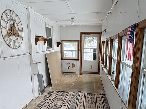 2nd image of 34 Ohio Street