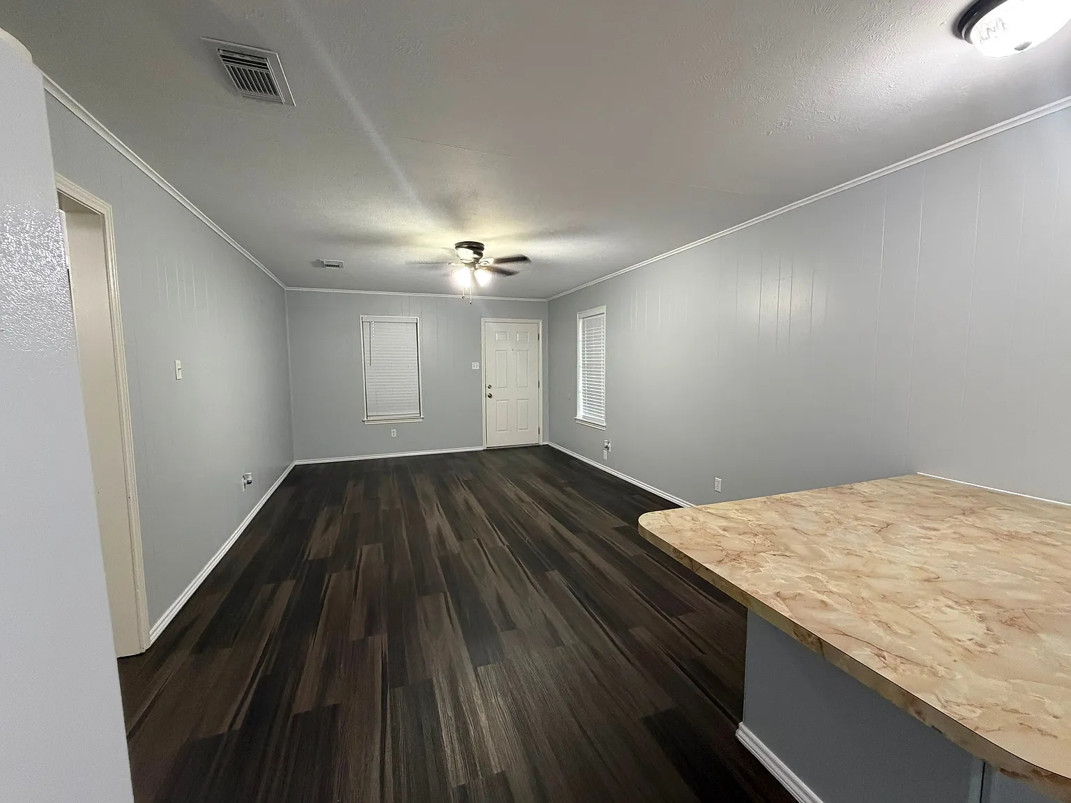 2 bed, 1.0 bath, 920 sqft, $1,500 — Photo 3