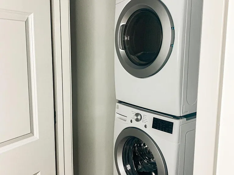 In-Unit Laundry