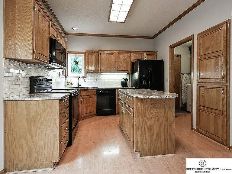 13442 Sherwood Ave — Photo 25
