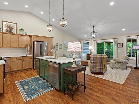 3rd image of 1641 Rivers Edge Ct