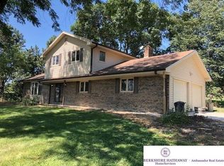 12104 Capehart Rd, Springfield, NE 68059