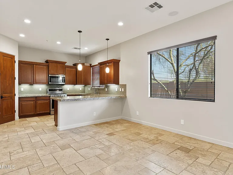 5559 E El Sendero Dr — Photo 11