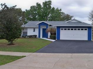 120 Brittany Rd, Mascotte, FL 34753
