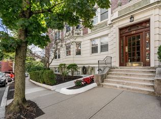 22 James St APT 2, Brookline, MA 02446