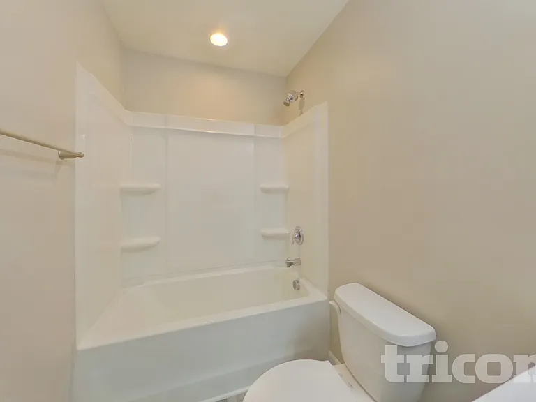 206 Churchill Dr — Photo 15