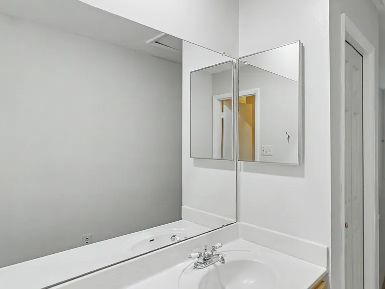 10225 Cove Ledge Ct — Photo 35