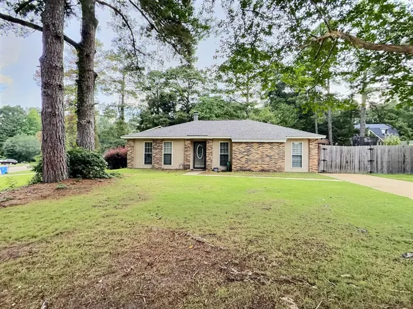 101 Grove Ct, Prattville, AL 36067