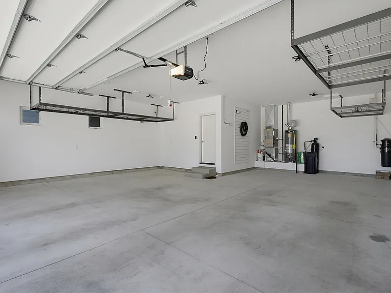1457 W Tenzing St — Photo 24