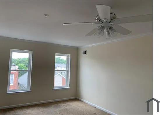 1353 N Carey St — Photo 27