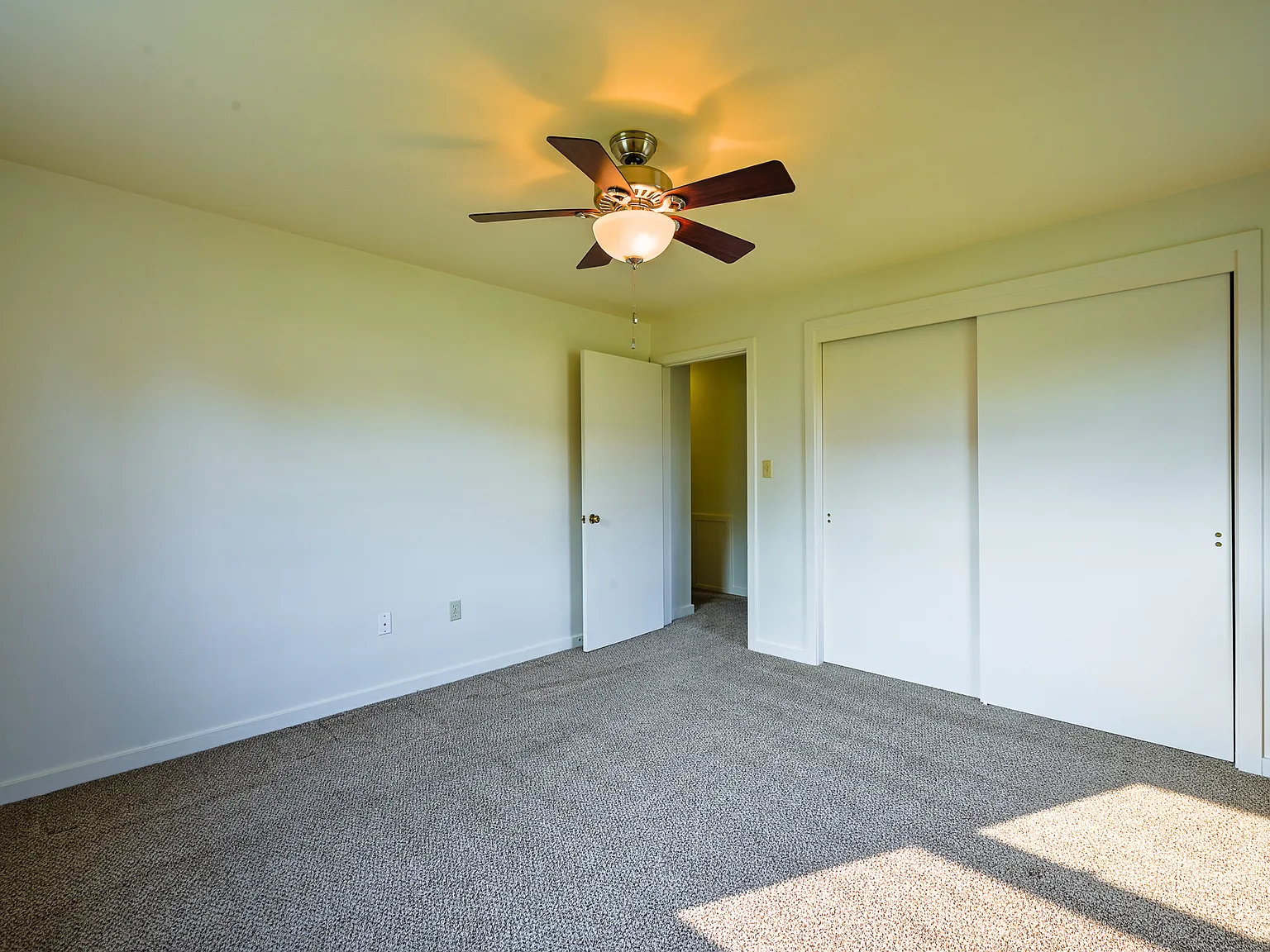 2 bed, $1,295 — Photo 4