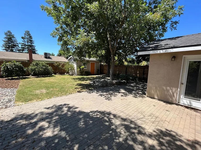 4907 W Howard Ave — Photo 24