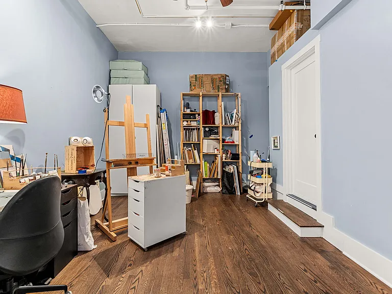 10 Williams St #33 — Photo 11