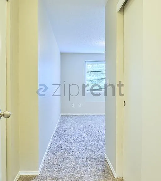 43 SW 206th Ave — Photo 13