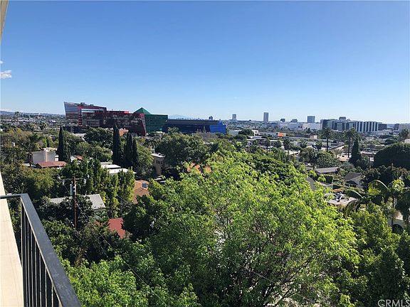4th image of 818 N Doheny Dr APT 508