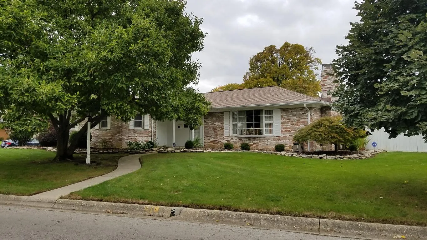 2574 Floribunda Dr photo 1