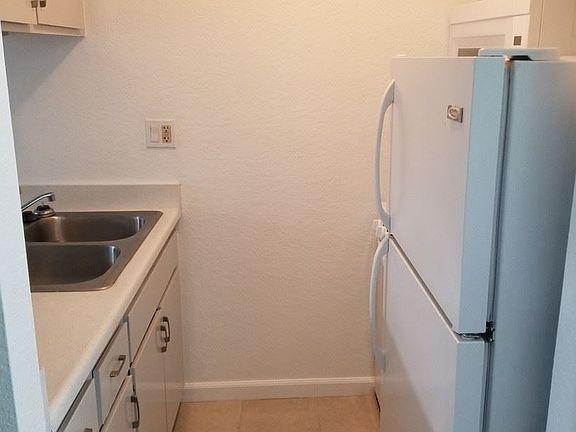 2nd image of 10944 Bluffside Dr APT 209