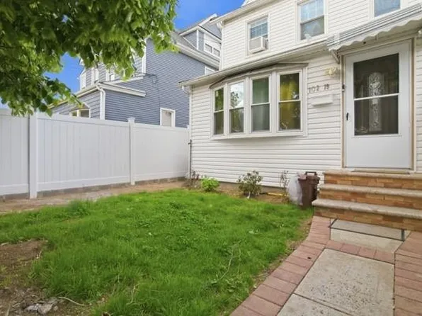10219 213th St, Queens Village, NY 11429