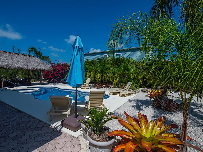 17375 Jamaica Ln — Photo 40