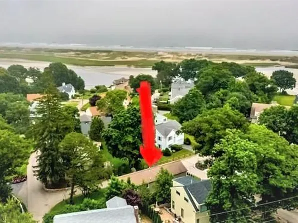 8 Birch Cir, Ogunquit, ME 03907
