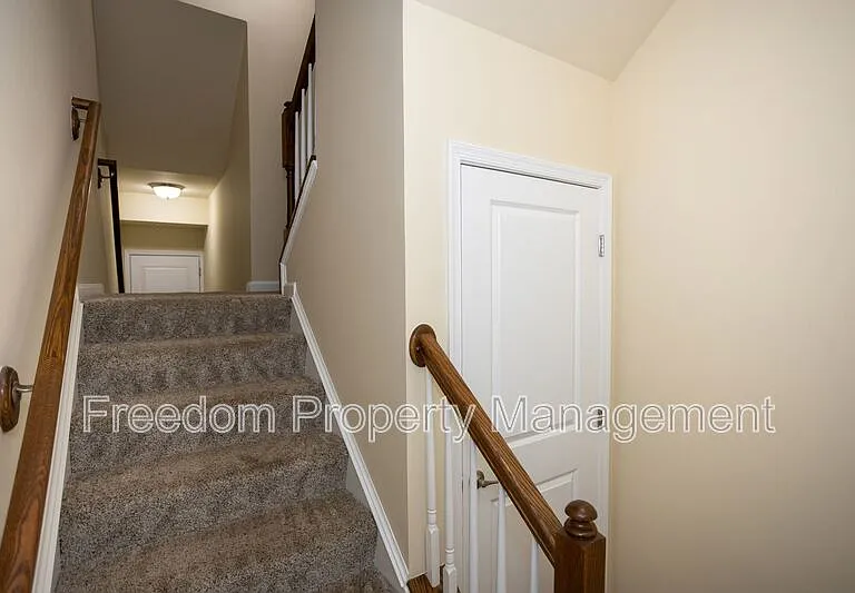7408 Brunson Cir — Photo 11