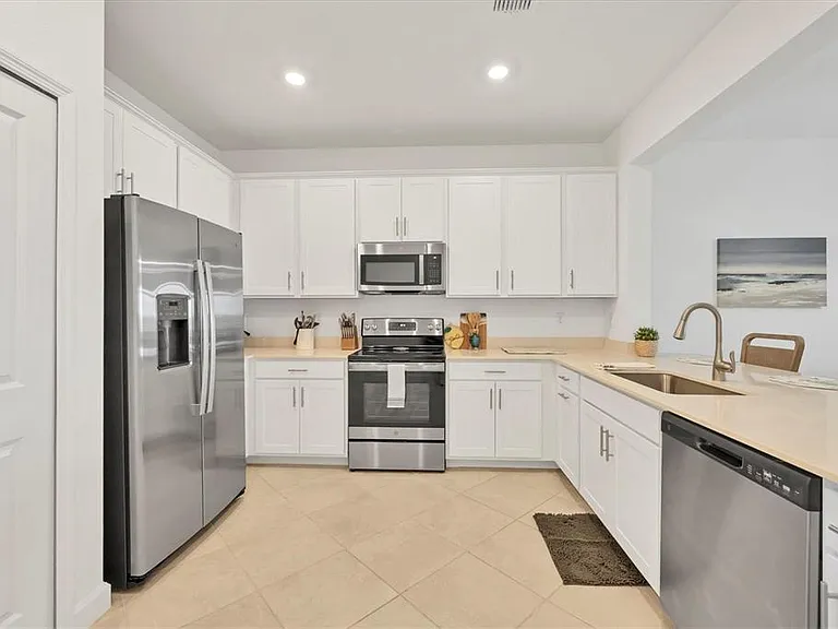 8757 Saint Kitts Cir — Photo 13