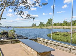 15598 Bayview Ave, Rosedale, NY 11422