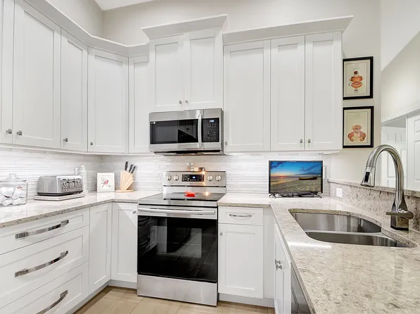 2165 Stonington Terrace, West Palm Beach, FL 33411