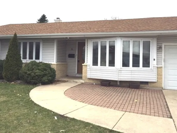 58 Forest Ln, Elk Grove Village, IL 60007