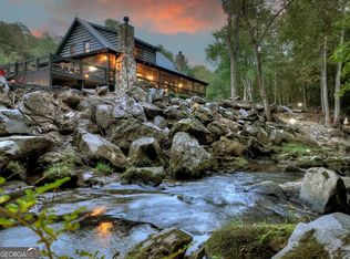 196 Newberry Dr, Mineral Bluff, GA 30559