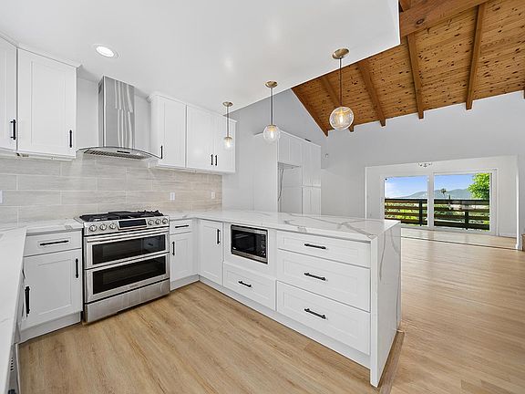 5th image of 4528 Leata Ln