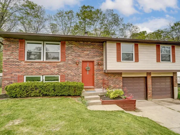 4581 Muirvalley Ct, Batavia, OH 45103