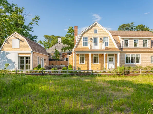 36B Lily St, Nantucket, MA 02554