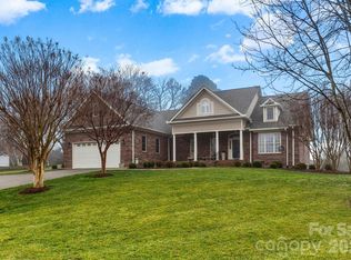 113 Quail Hollow Dr, Kings Mountain, NC 28086