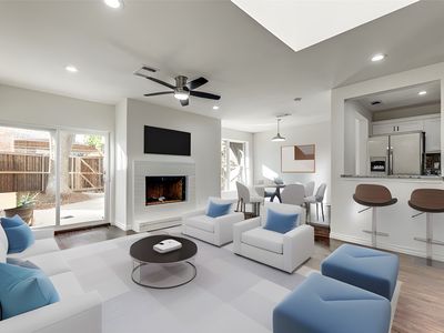 9226 Flickering Shadow Dr, Dallas, TX, 75243