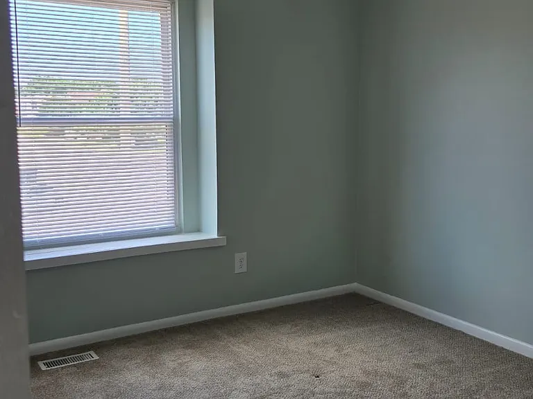 696 Governors Way — Photo 13