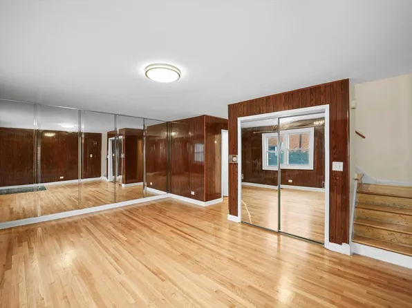 1411 W Touhy Ave, Chicago, IL 60626