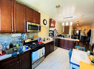 30-72 44th St #R1R, Astoria, NY 11103