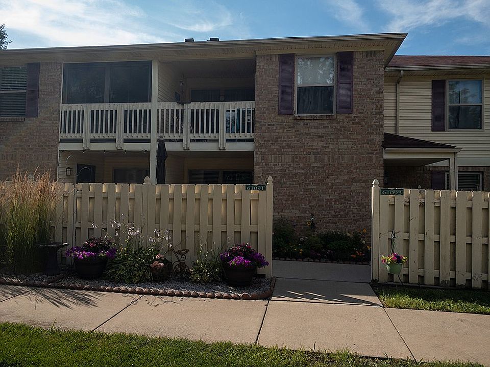 1st image of 61091 Greenwood Dr #1