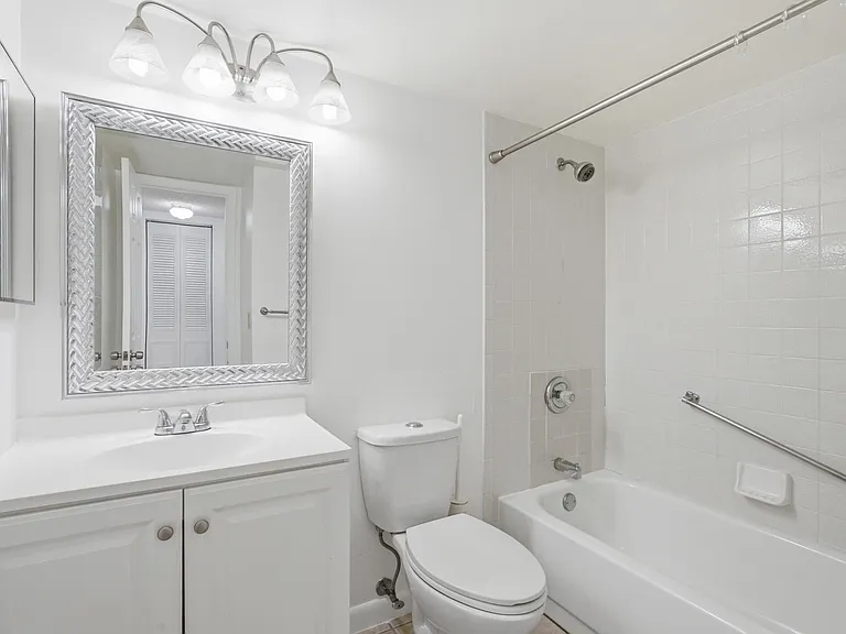 518 Shady Pine Way #B2 — Photo 17