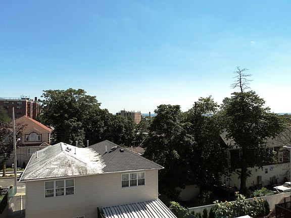 4th image of 28 Palisade St