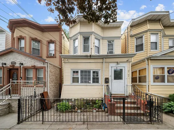 8564 79th St, Woodhaven, NY 11421