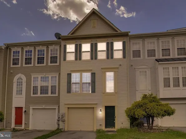 43 Globe St, Martinsburg, WV 25404