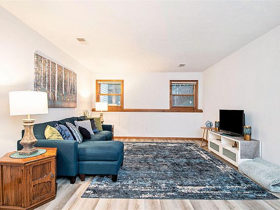 4th image of 2352 Highland View Dr SE #2