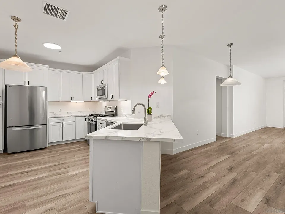 1465 C St #3304